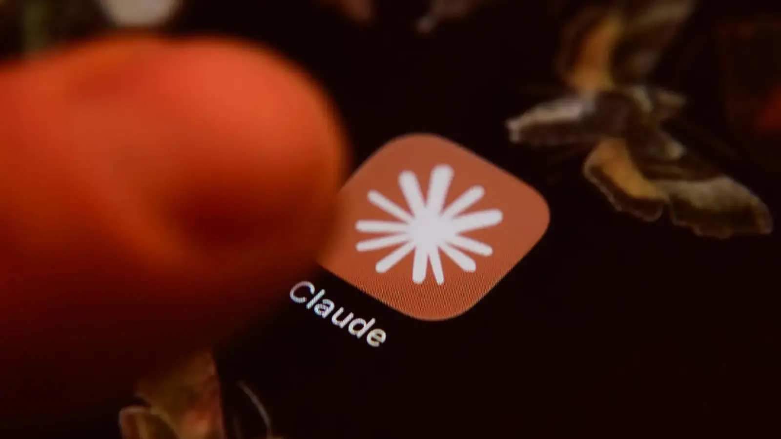 Claude Projects redesign adds shared memory and threads