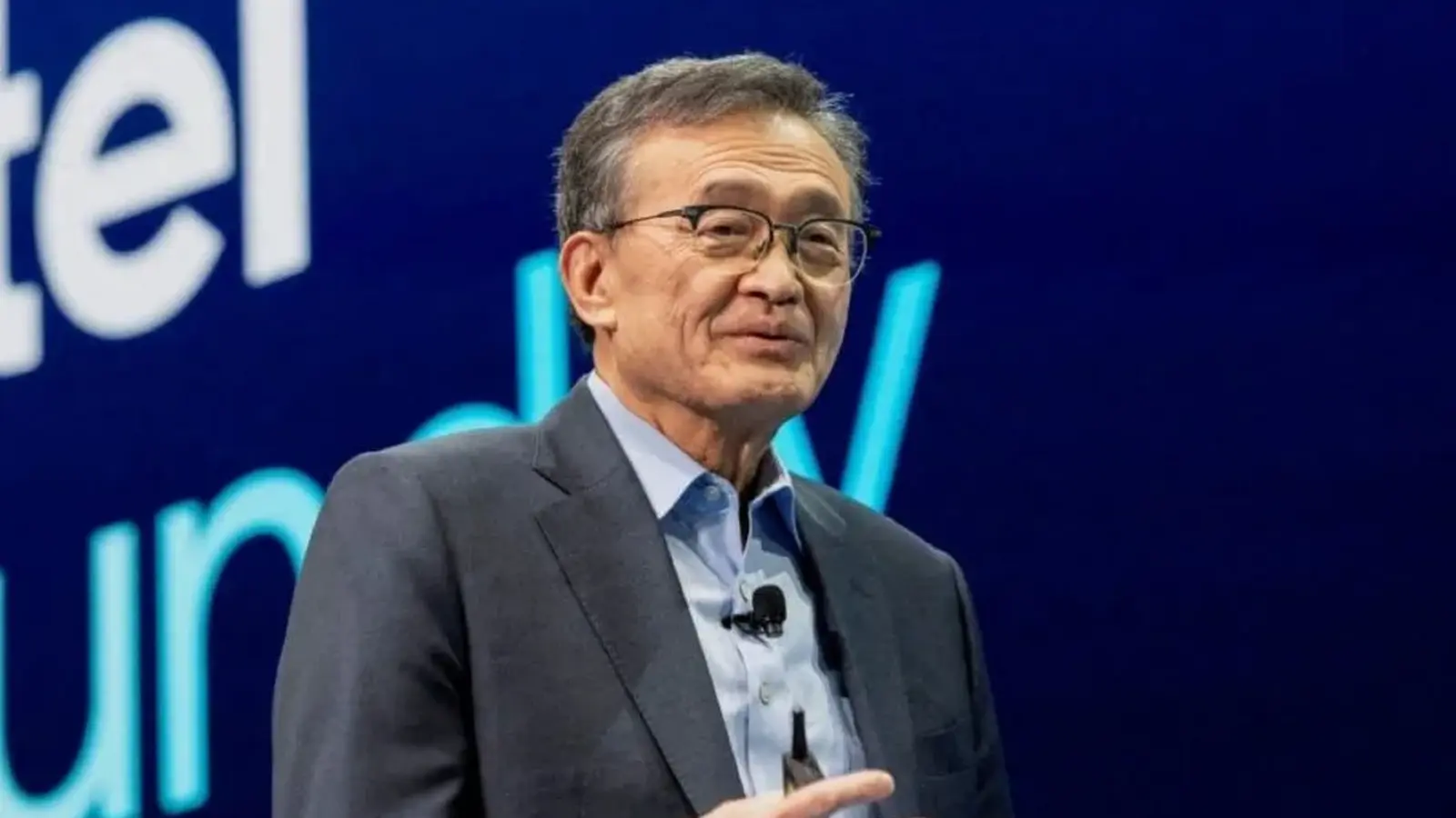 Intel CEO backs photonic quantum computing, reveals stakes