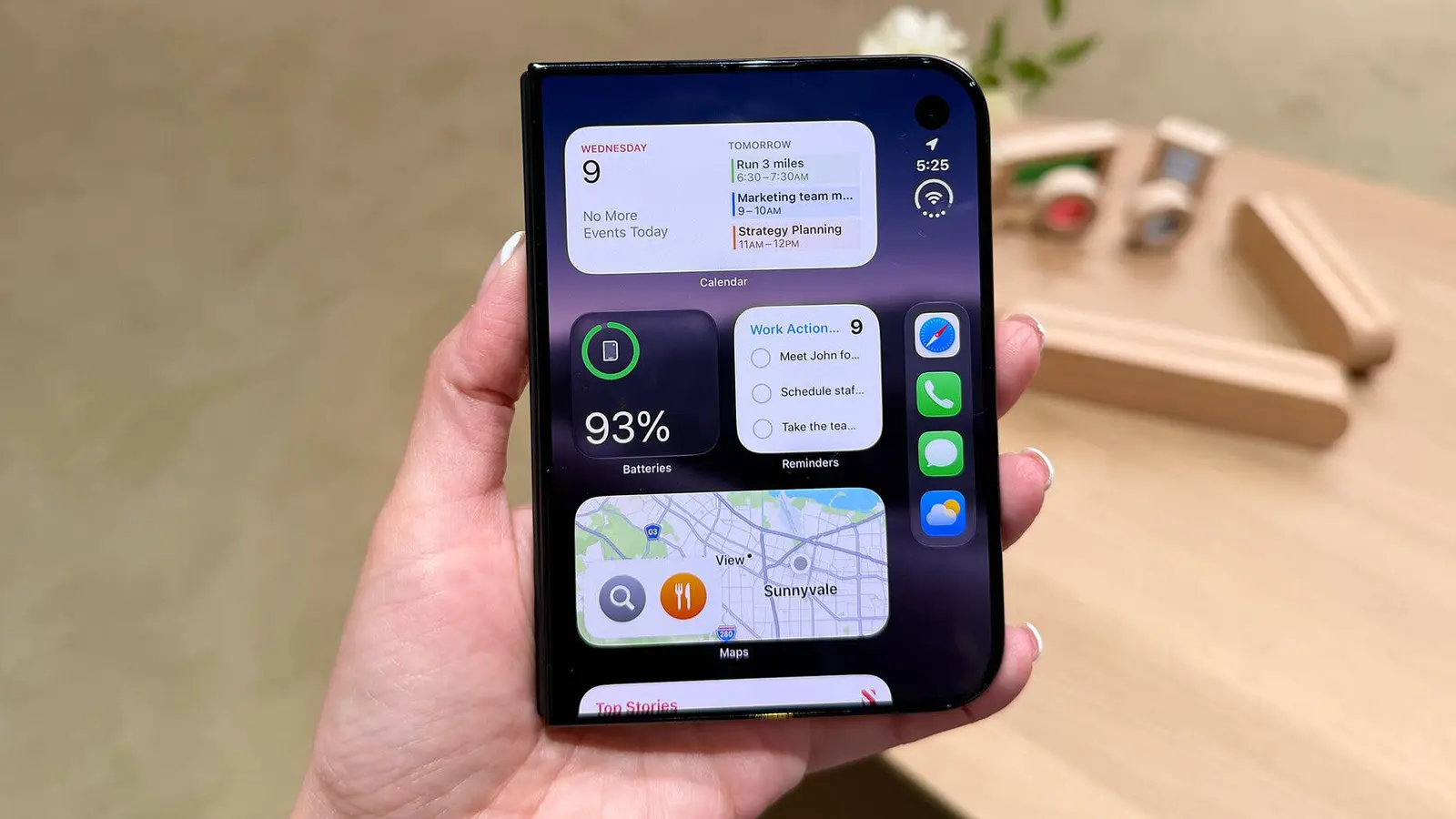 Apple's iPhone Duo Set to Grow into a Full Product Line