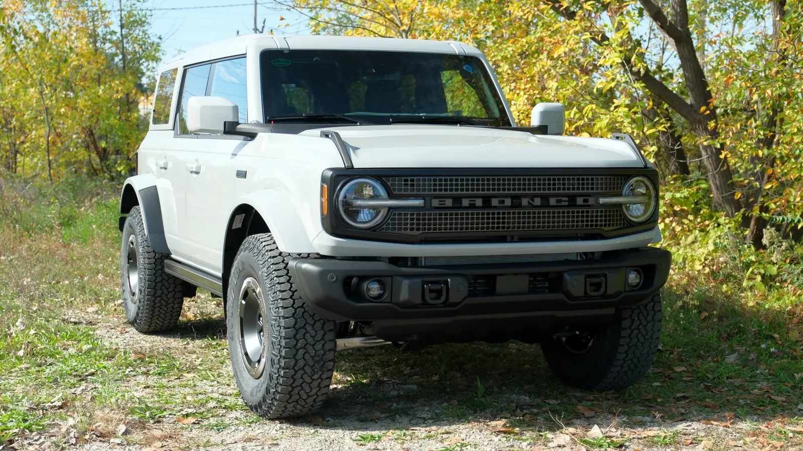 2027 Ford Bronco Drops 2.7L, Adds 380hp 3.0L Across Trims