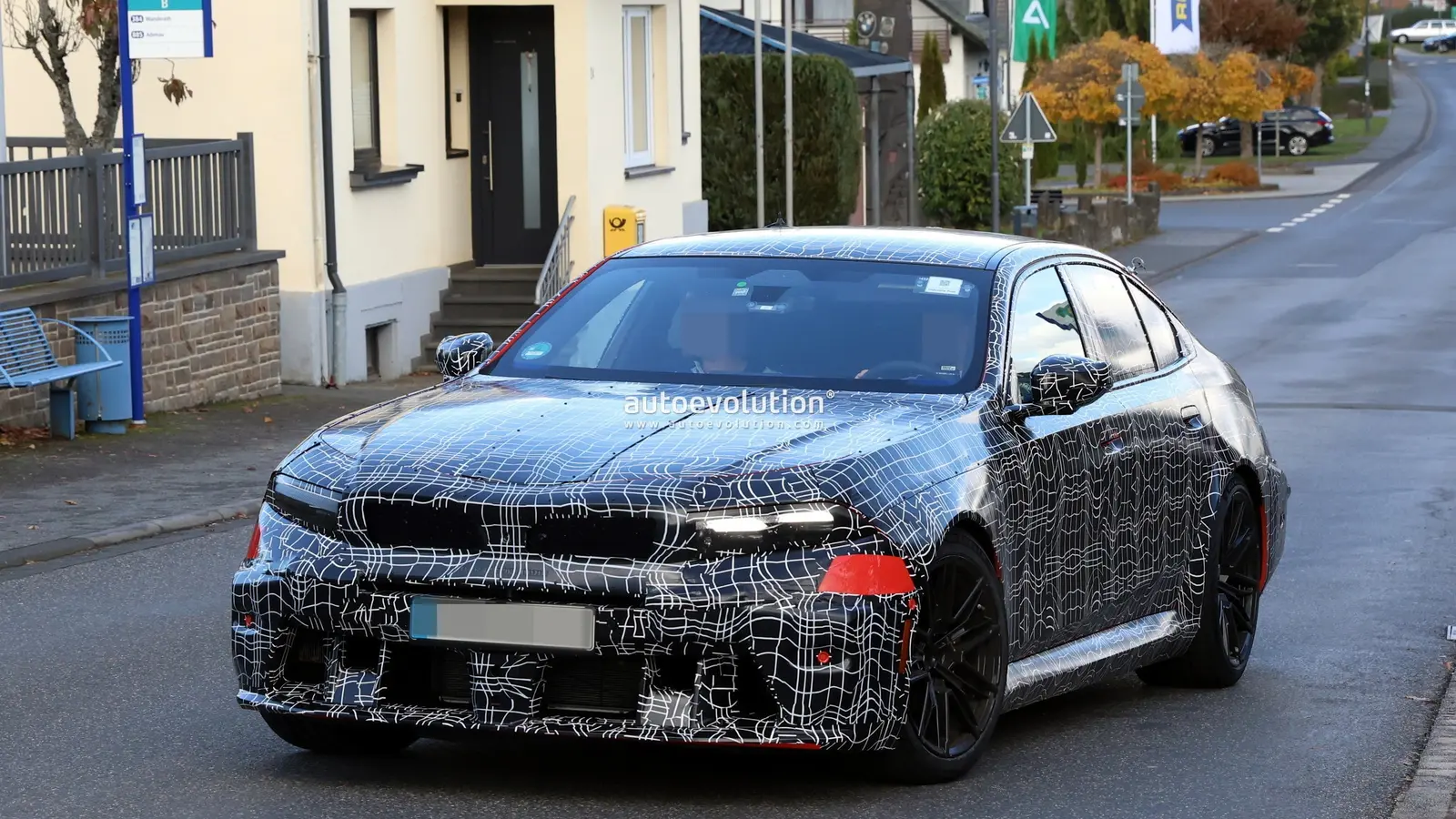 2028 BMW M5 LCI Spotted Wearing Neue Klasse Styling