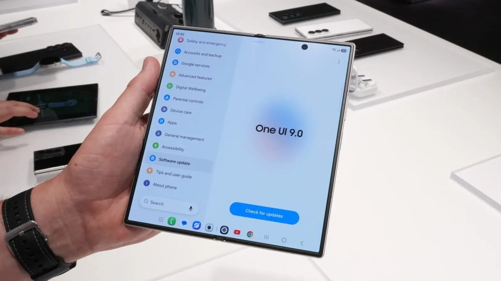 One UI 9 rolls out to Galaxy S24, Z Fold6 and Flip6