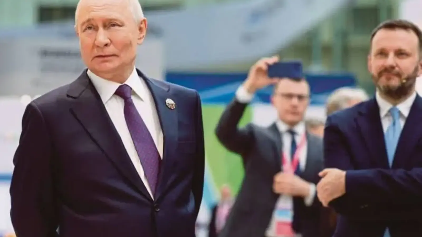 Putin says he is in close contact with Elon Musk and praises him