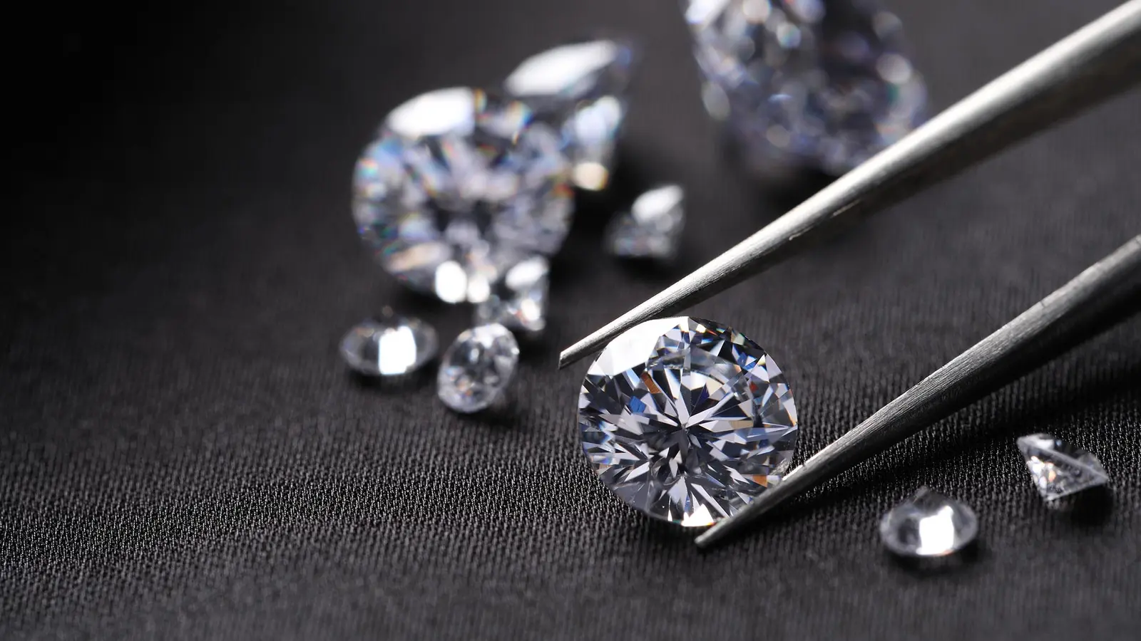 Turning Plastic into Diamonds with High-Power Lasers